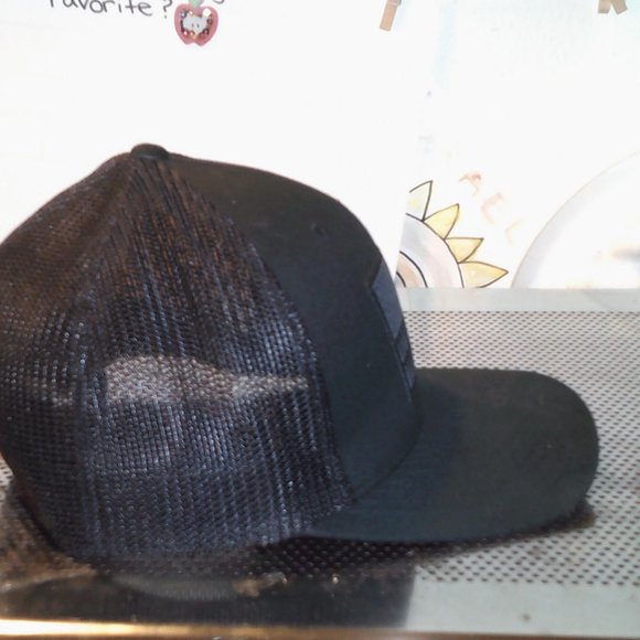 Columbia Black Bullet Flag Fitted Hat Sz S/M - Picture 4 of 4